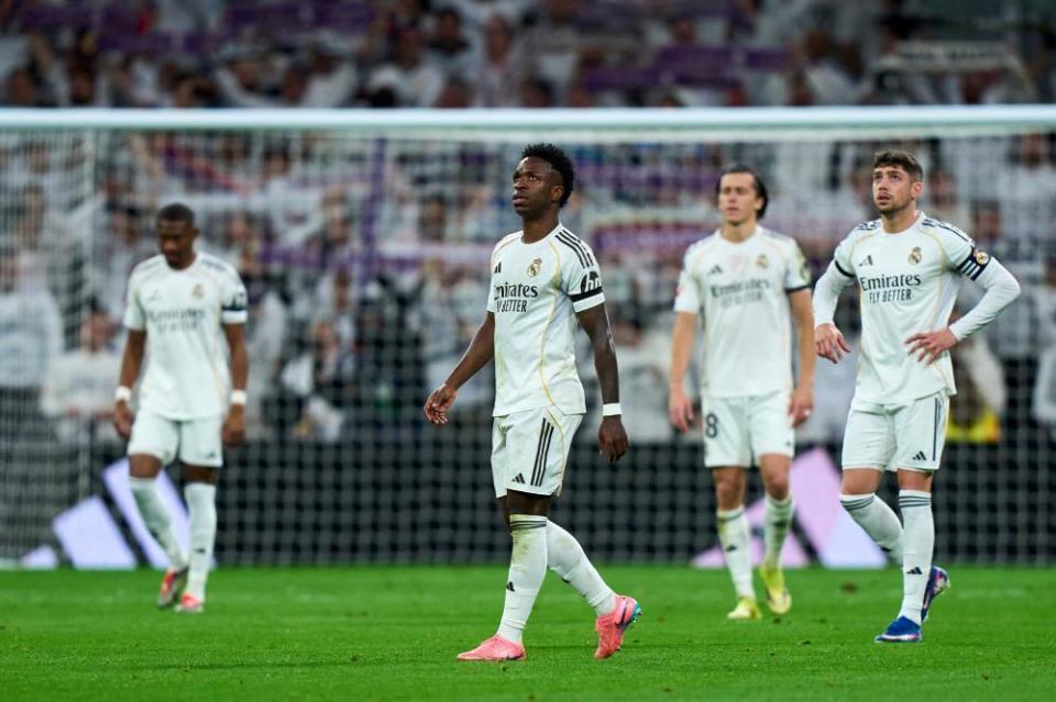 官方网站-情绪低落！皇马主场爆冷输球后更衣室气氛沉重 自认只剩欧冠可争