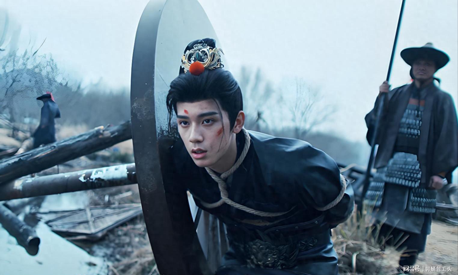 开云体育官方网站-《逐玉》随元青杀疯了！被信任大哥捅刀，才懂他为何割下头给谢征